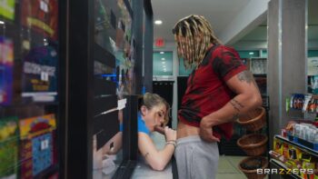 Bodega babe bodycount's Cam show and profile