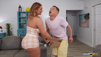 Big Booty Neighbor Vivian Taylor Takes Cock