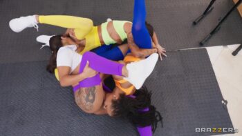 Lesbians Level Up Their Workout